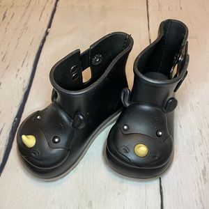 Mini Melissa black rhino boots. Toddler size 6